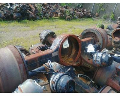Eaton RS404 Rear Axle Housing for a Kenworth T300