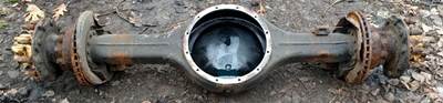 International N190 Rear Axle Housing for a International 4700