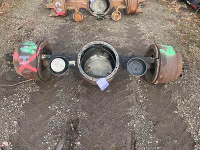 International RA44 Rear Axle Housing