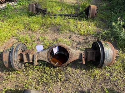 Isuzu NRR Rear Axle Housing