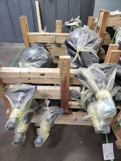 Meritor 3121W2883 Rear Axle Housing for a Freightliner