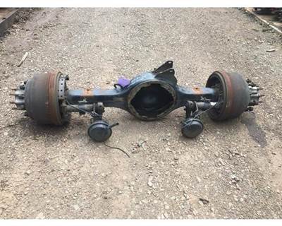 Meritor MR2014X Rear Axle Housing for a Volvo VNL