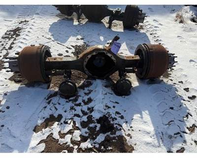 Meritor MR2014X Rear Axle Housing for a Freightliner CASCADIA