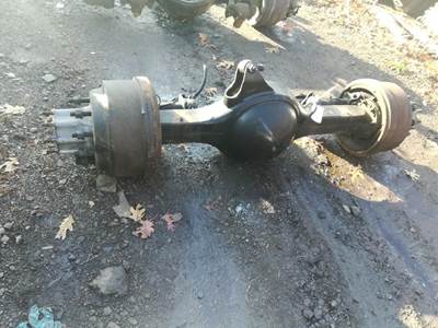 Meritor MR2014X3M Rear Axle Housing for a Volvo VNL