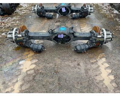 Meritor MR2014XH Rear Axle Housing for a Peterbilt