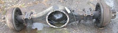 Mitsubishi FE649 Rear Axle Housing for a Mitsubishi Fuso FE649