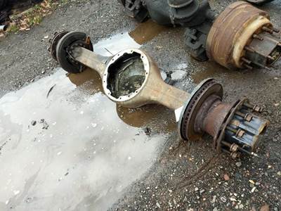 Rockwell Rear Axle Housing for a Blue Bird ALL AMERICAN/ALL CANADIAN