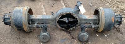 Rockwell MR-20-14X Rear Axle Housing for a Freightliner CASCADIA