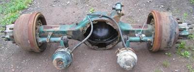 Rockwell RR20145 Rear Axle Housing for a Freightliner FLD112SD