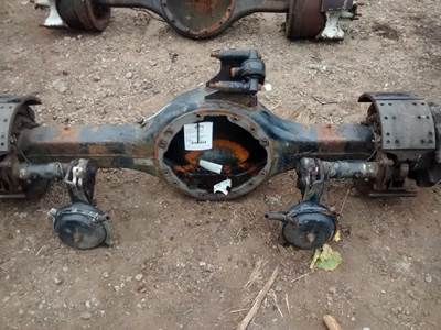 Rockwell RS20145 Rear Axle Housing for a Volvo VNL