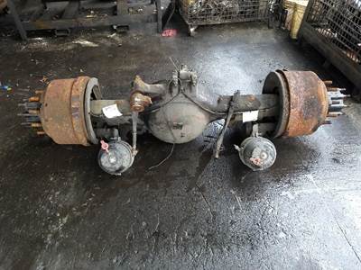 Rockwell RS23160 Rear Axle Housing for a Autocar XPEDITOR