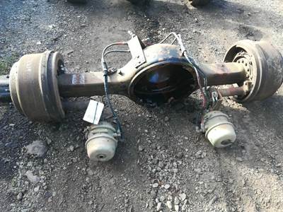 Oshkosh RS-23-160 Rear Axle Housing for a Ford LN9000