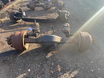 Rockwell RS23160 Rear Axle Housing for a International 7300