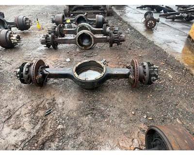 Rockwell RS23161 Rear Axle Housing for a Freightliner CASCADIA