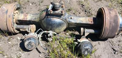 Rockwell RSL-20145 Rear Axle Housing for a Volvo