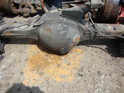 Spicer S135-S Rear Axle Housing for a International