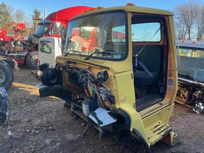 Ford LNT8000 Cab Assembly