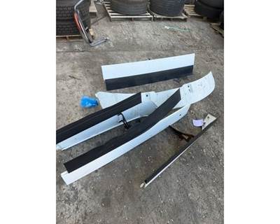Freightliner Cascadia 125 Cab Assembly