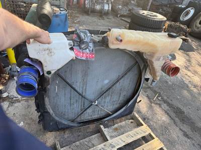 Peterbilt 320 Cooling Assembly