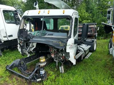 Rockwell RS23160 Cutoff for a Freightliner CASCADIA