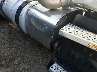 Mack Pinnacle CXU612 DPF Assembly for a Mack CXU612