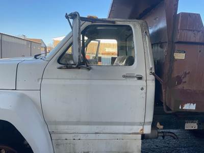 Ford F-700 Left Front Door Assembly for a Ford F700