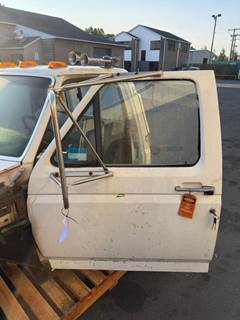 Ford F-800 Left Front Door Assembly for a Ford F800