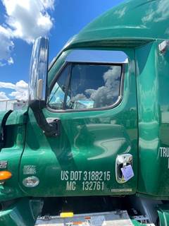 Freightliner Cascadia 125 Front Door Assembly