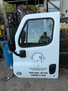 Freightliner Cascadia 125 Front Door Assembly