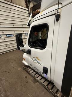 Freightliner Cascadia Front Door Assembly