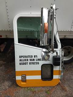 International 9900i Front Door Assembly