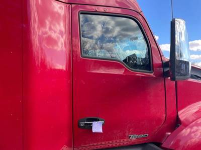 Kenworth T680 Front Door Assembly