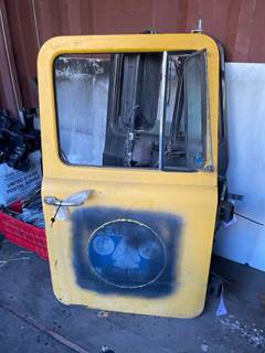 Mack DM690S Right Front Door Assembly