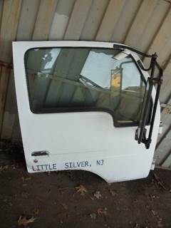 UD UD1400 Right Front Door Assembly for a Ud Truck UD1400