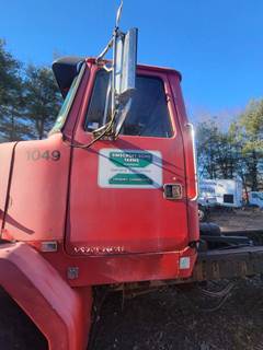 WhiteGMC ACL Left Front Door Assembly