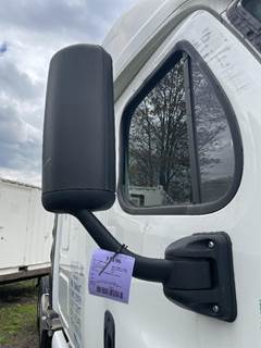 Freightliner Cascadia 125 Door Mirror