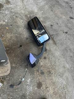 Freightliner Cascadia Right Door Mirror