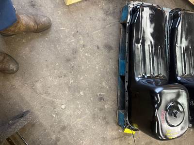 Cummins 9200I Engine Oil Pan for a International 9200I