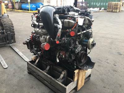 Detroit DD15 Engine for a Freightliner CASCADIA