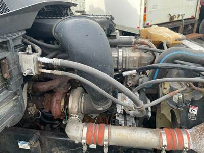 Detroit DD15 Engine for a Freightliner CASCADIA