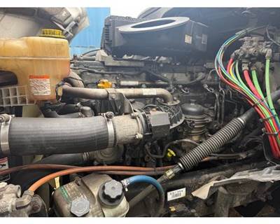 Detroit DD15 Engine for a Freightliner CASCADIA