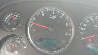 GMC 5.3L V8 GAS Engine for a GMC YUKON