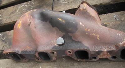 Isuzu 4HK1TC Exhaust Manifold for a Isuzu NPR