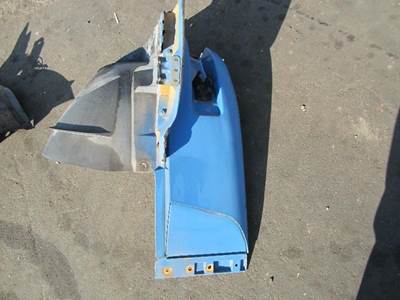 Ford B800 Right Fender Extension