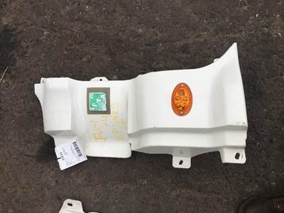 Freightliner Cascadia Left Fender Extension