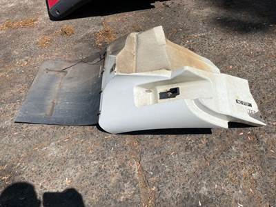 International 7400 Fender Extension