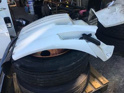 International 8600 Right Fender Extension