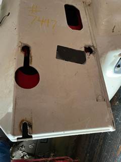 International 9400i Right Fender Extension