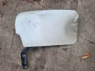 Kenworth T880 Right Fender Extension