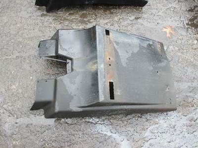 Mack CH612 Left Fender Extension